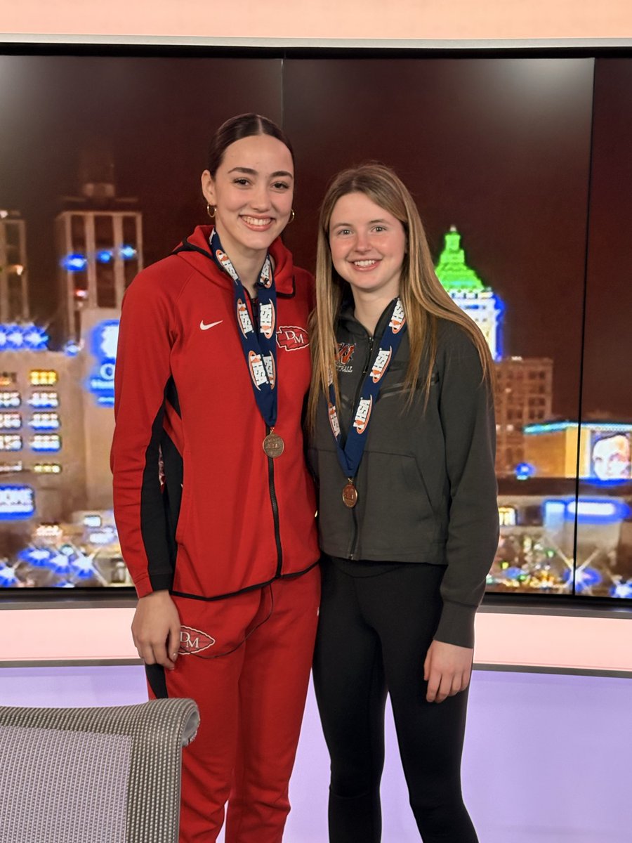 DeeMack Lady Hoops tweet media