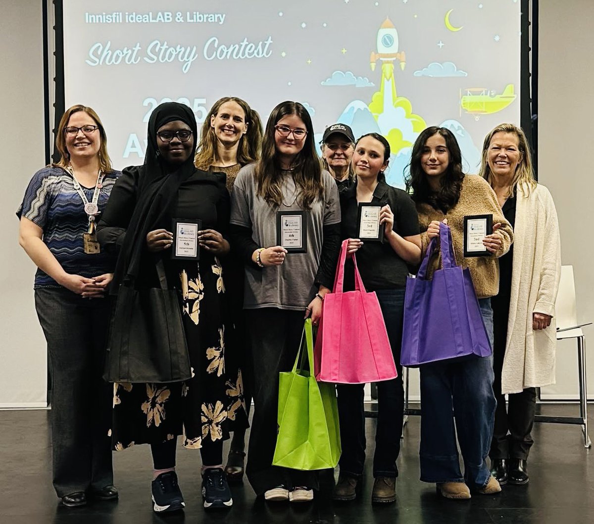 Andrea_Khanjin's tweet photo. #InnisfilIdeaLab #ShortStory annual Writing Contest is open to Grade 3-12 students.π
I was happy to honour the young creative writers extraordinaire in our community with @LynnDollin and @townofinnisfil council.
Congratulations to all winners and contestants!π https://t.co/jfsrfL2GgN