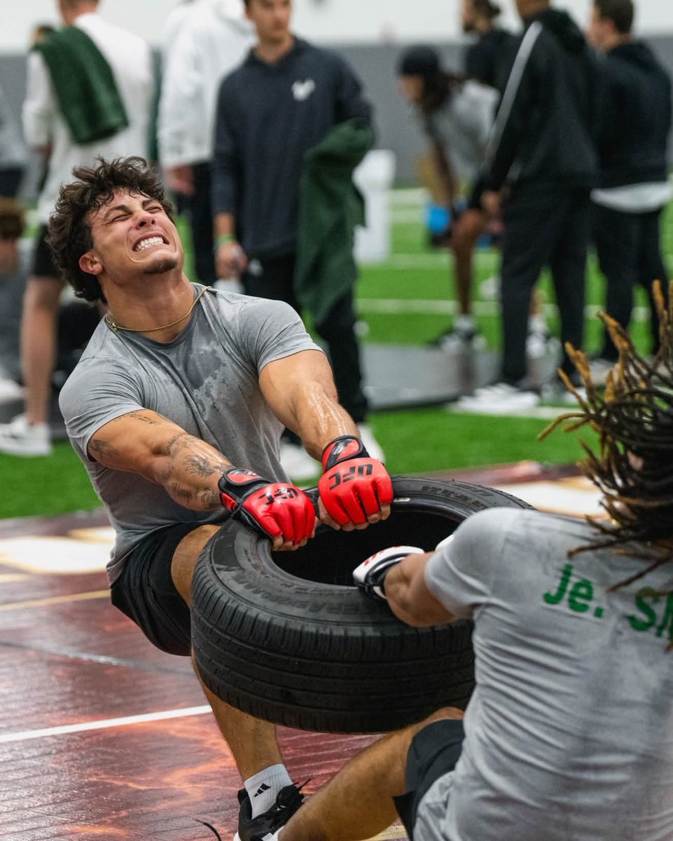 Adron Robinson tweet media