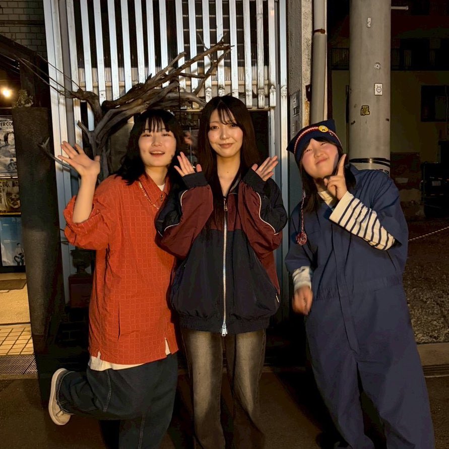 backme_s8's tweet photo. 【 📸LIVE PHOTO📸 】

2026.3.1(Sun)📍尾道B×B
『港町 VS 港街』

初の遠征🧳✨️
ありがとうございました〜!!
観光もライブもそして何より広島で皆さんと出会えて、
素敵な1日になりました✨
ありがとう!!
写真も撮ってくれてありがとうございます!! https://t.co/fjUQaHZr4m