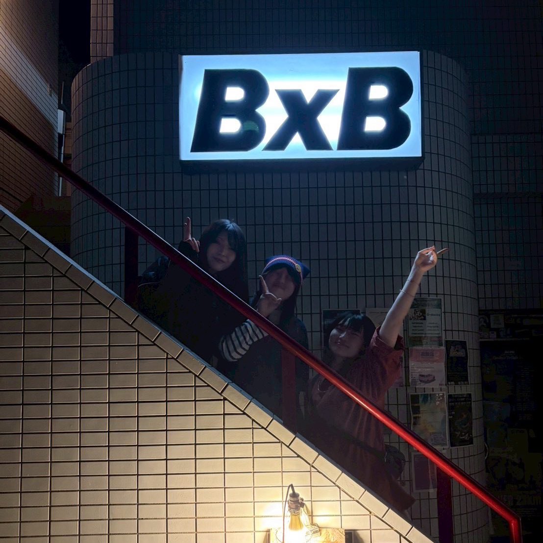 backme_s8's tweet photo. 【 📸LIVE PHOTO📸 】

2026.3.1(Sun)📍尾道B×B
『港町 VS 港街』

初の遠征🧳✨️
ありがとうございました〜!!
観光もライブもそして何より広島で皆さんと出会えて、
素敵な1日になりました✨
ありがとう!!
写真も撮ってくれてありがとうございます!! https://t.co/fjUQaHZr4m