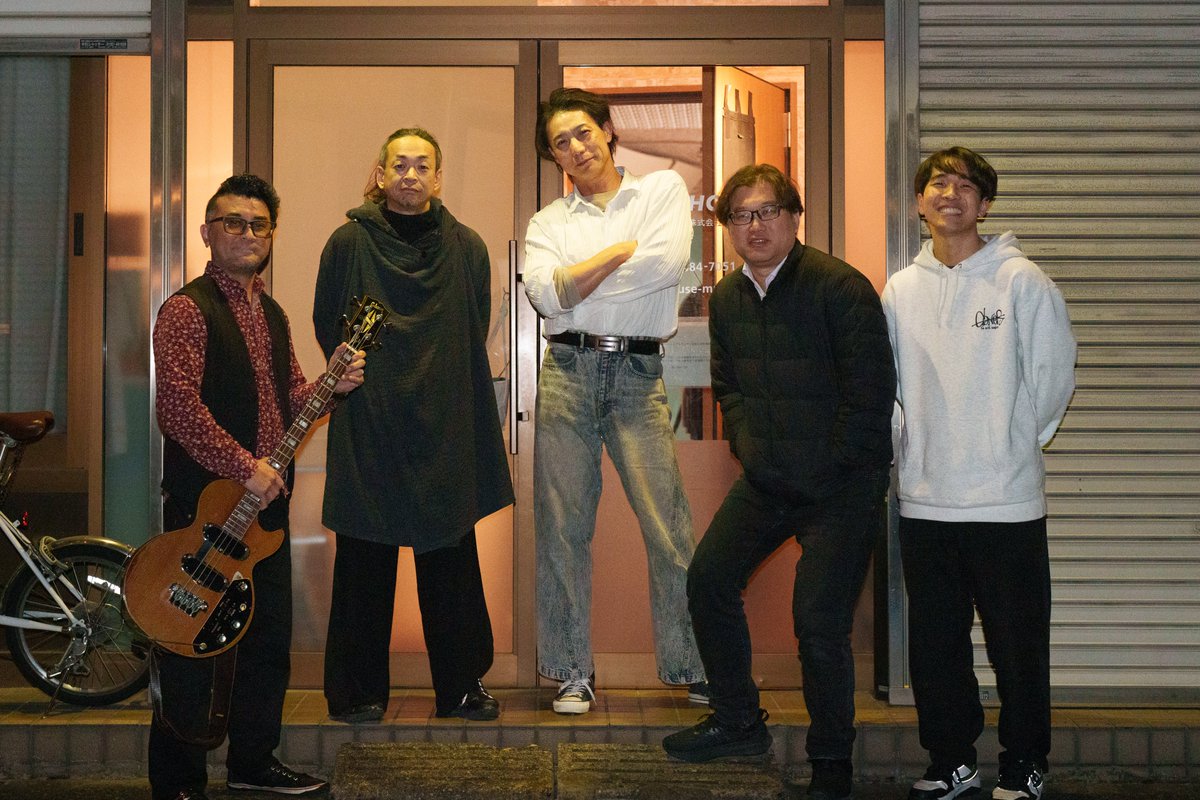 masafumi_iwa's tweet photo. 昨日はとある録音の1日目。
東京事変のドラマー・刄田綴色さんを招いて。
何の録音かはまた後日。
@fullhouse_st https://t.co/YW8Kbbhf66