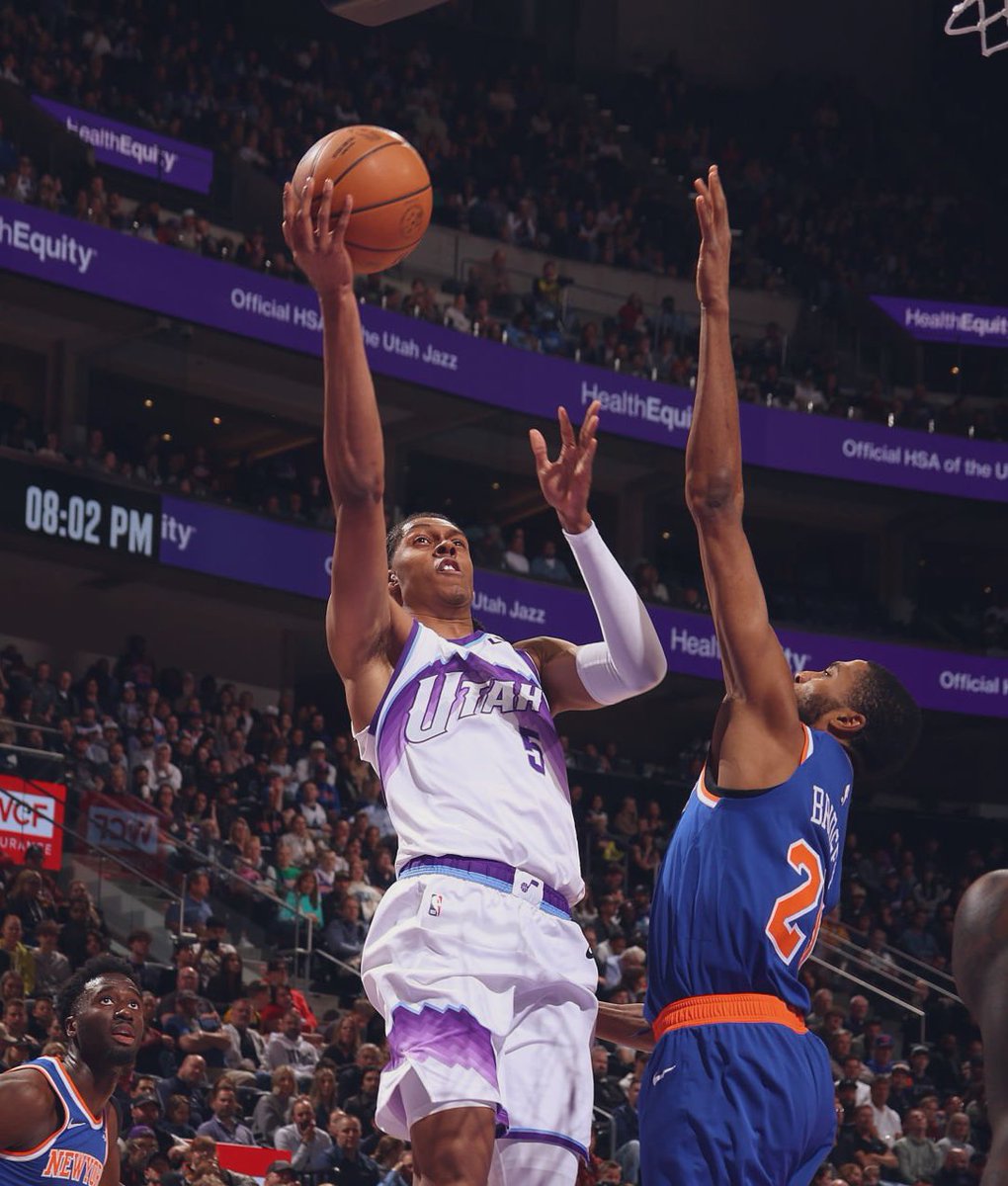 JazzNationNews's tweet image. HALFTIME

Jazz 65
Knicks 56

Brice 16 pts, 2 rebs, 2 assists, 1 steal
Cody 8 pts, 2 rebs, 1 assist
Flip 7 pts, 4 rebs
Ace 10 pts, 3 rebs, 2 assists, 1 steal
Key 6 pts, 3 rebs, 4 assists
Collier 5 pts, 2 rebs, 4 assists

.
.
#JazzNation #UtahJazz #TakeNote
#NBA