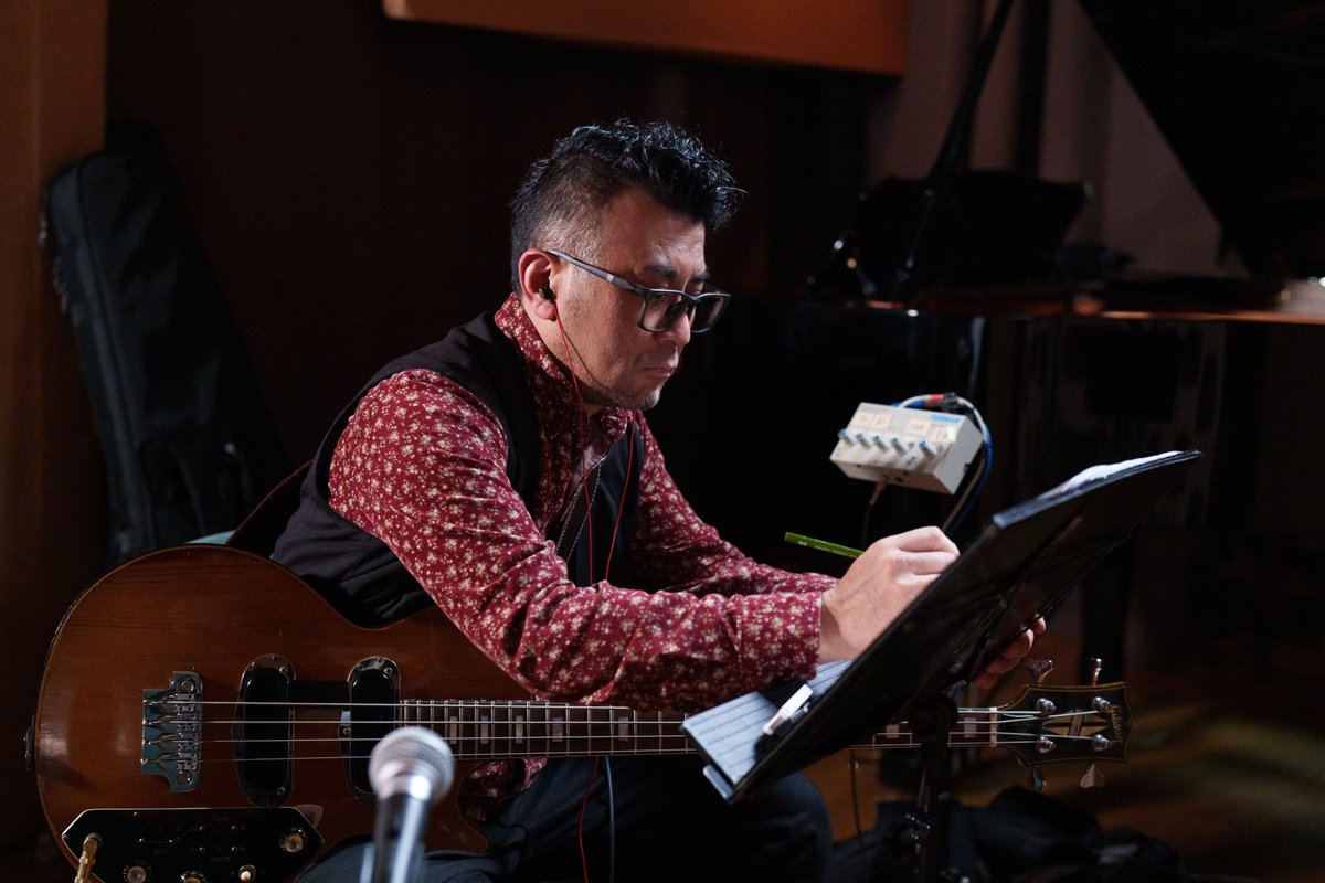 masafumi_iwa's tweet photo. 昨日はとある録音の1日目。
東京事変のドラマー・刄田綴色さんを招いて。
何の録音かはまた後日。
@fullhouse_st https://t.co/YW8Kbbhf66