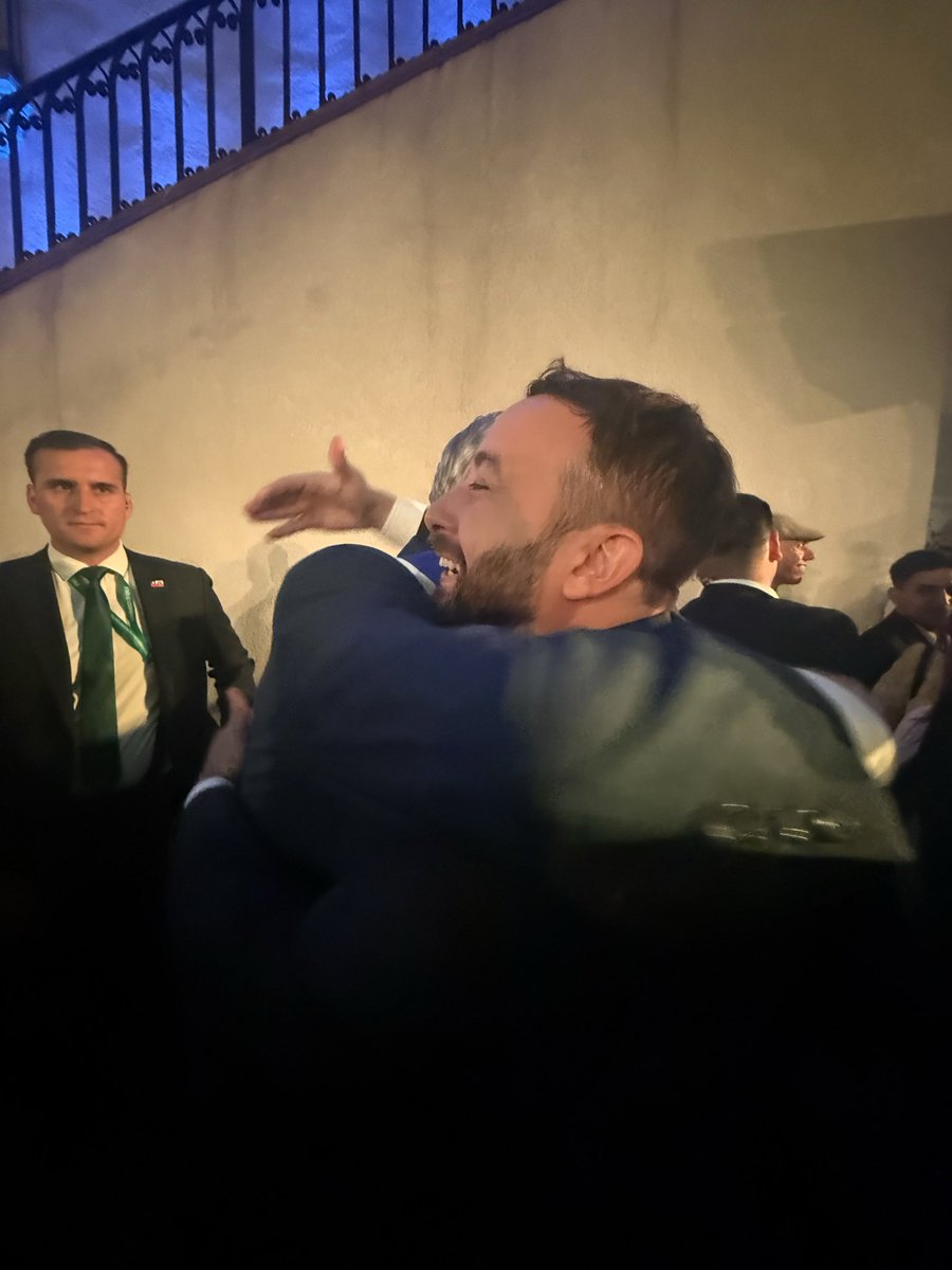 ¡Avanza la LIBERTAD en todo el continente!
Felicitaciones al Presidente <a href="/joseantoniokast/">José Antonio Kast Rist 🖐️🇨🇱</a> y a todo el pueblo chileno.