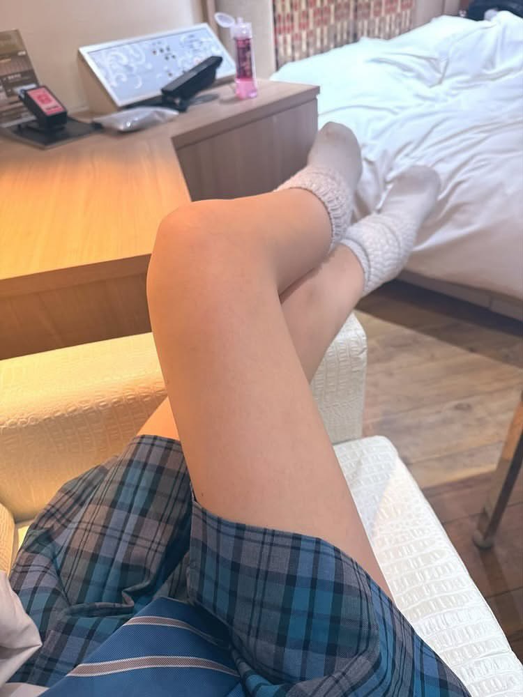 GlorianeJ68832's tweet photo. NNされたい。流石にダメかな。
ちょっとならいい？　　　　
#いいねでDM #彼氏募集中 #自撮り界隈 https://t.co/0sA7KcJ91s