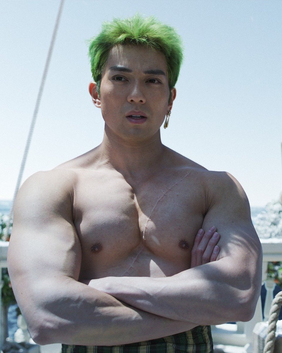 pride_anime's tweet photo. As notícias mundo à fora são só tragédias, né? Por isso vim trazer os peitos do Zoro para alegrar seu dia. https://t.co/2KGzFgxgHu