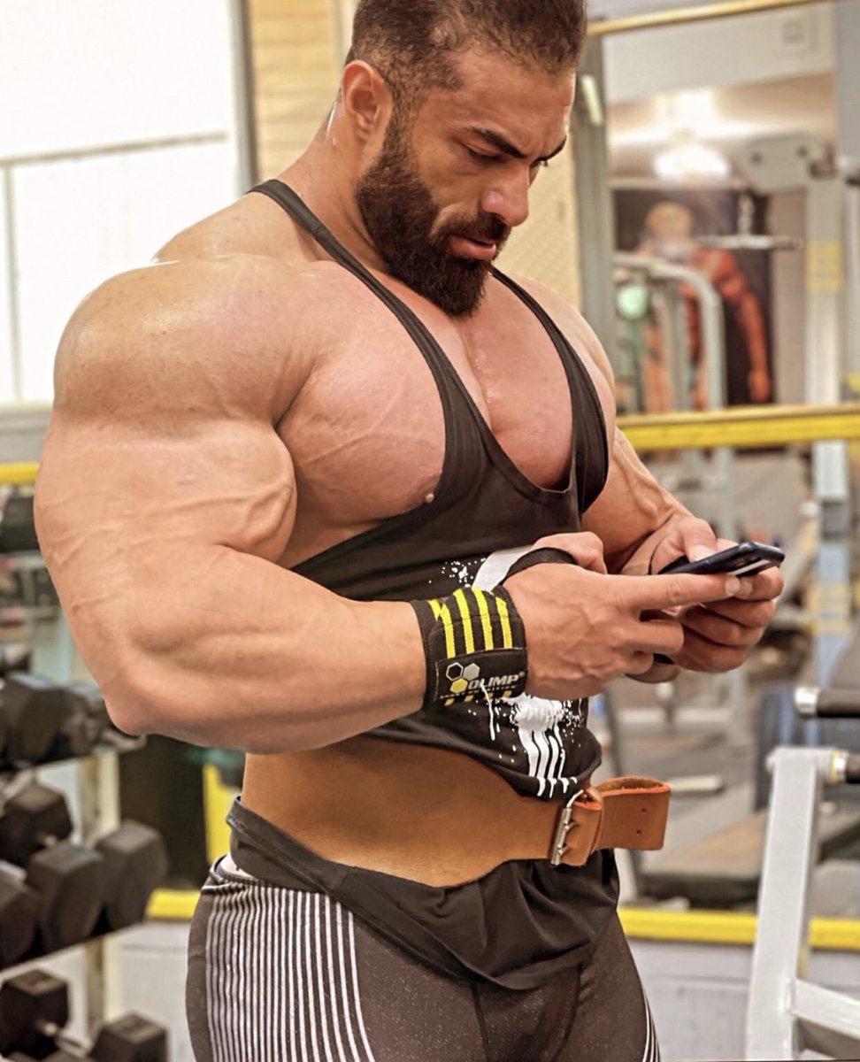 Pump Room 💪 tweet media