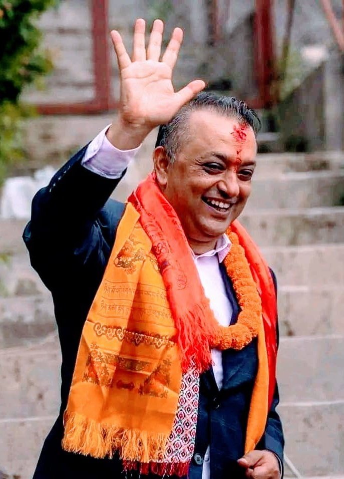 वास्तवमा कांग्रेसका केही नेताहरुले ठिक पोइन्ट समातेचन्!
गगन थापाले 'पार्टी क्याप्चर' गरेकै कारणले कांग्रेस मात्र नभइ मजदुर किसान लगायत सबैको यो हार भएको हो जस्तो मलाई पनि लाग्याछ। 
नत्र कांग्रेसको १०० सिट आउँथ्यो ! आउँथ्यो के? ढुक्कले ल्याउने मन्त्र थियो दाजुहरुसंग ! संसदीय