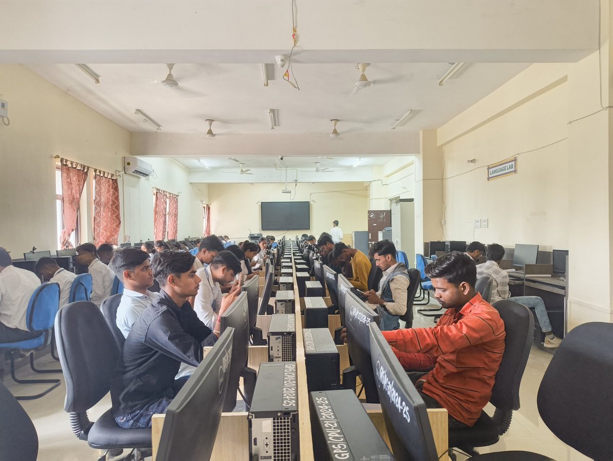 SiwanGP's tweet photo. Placement Drive at Government Polytechnic Siwan
Anand Automotive Group, Gurugram conducted a placement drive on 10 March 2026.
Students from GP Siwan, GP Chhapra &amp; GP Gopalganj participated.
Thanks to Mr. Keshav Kumar (Data Engineer) for interacting with students.
#Placement https://t.co/B88ltSm7Ka