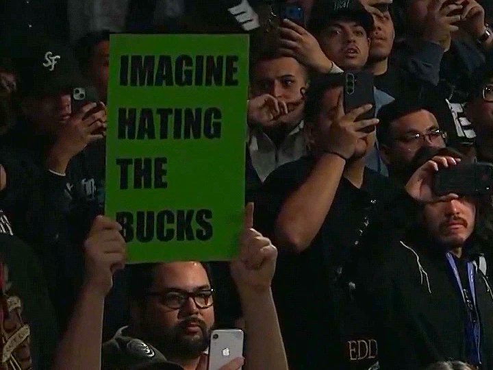 KingOfTheNorth tweet media