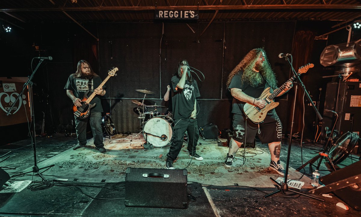 Urn Kicker tweet media