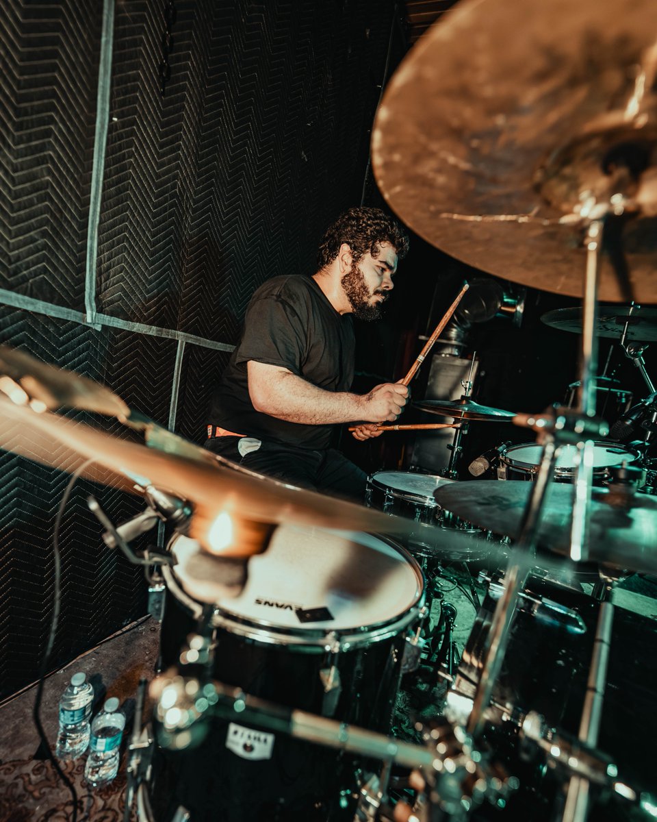 Urn Kicker tweet media