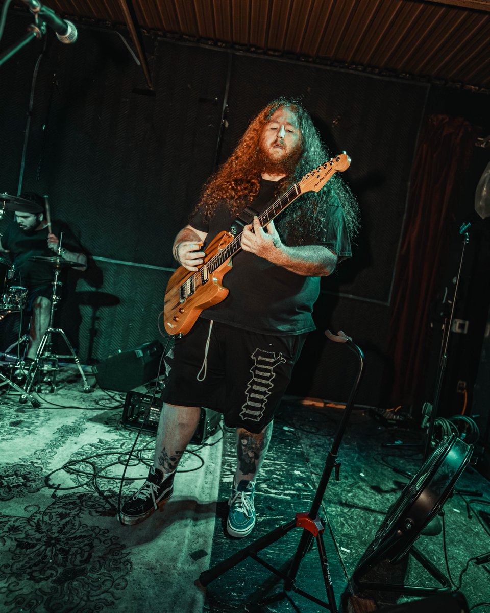 Urn Kicker tweet media