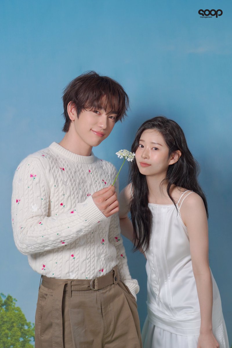 soop_ent's tweet photo. 이렇게 청량미 대방출 해놓고
금요일에만 오면 우리는 어떡하라고 .*+'⭐️🌙🌼'+*. https://t.co/uWECtuSGqr