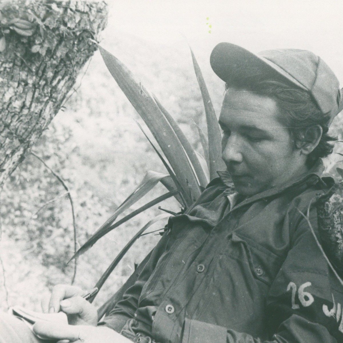 A 68 años del acto fundacional del II Frente Oriental, aquella huella de lucha y coraje nos sigue inspirando. En el fragor del combate, se puso a prueba la valentía, intrepidez, sensibilidad y visión estratégica de su jefe, entonces Comandante Raúl Castro Ruz.
