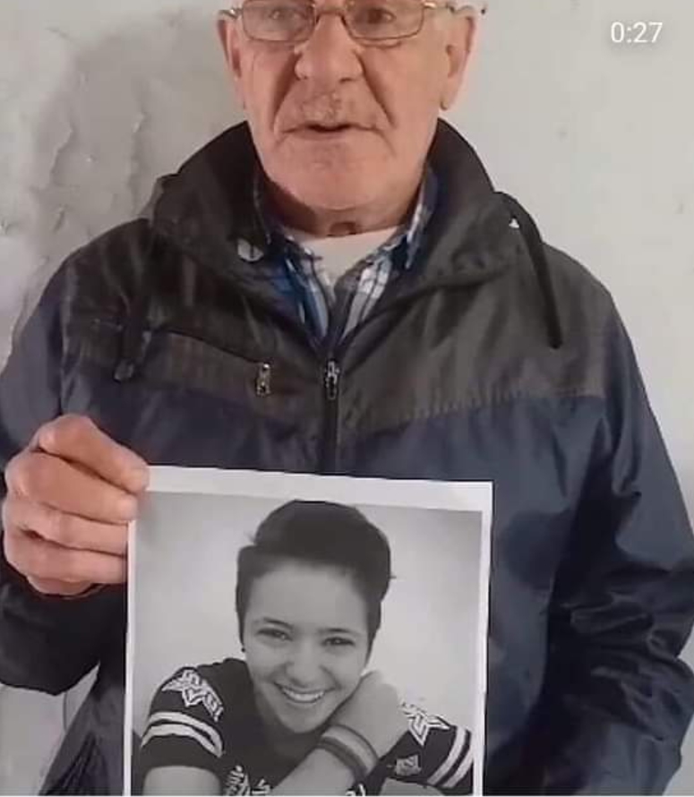 Este señor es el papá de Tehuel de la Torre. Hoy se cumplen 5 años de la desaparición de su hijo, y él no deja de buscarlo😔Tehuel fue visto por última vez el 11/3/2021, cuando salió a buscar trabajo en Alejandro Korn, Buenos Aires. 
Por favor no dejemos nunca de compartirlo🙏❤️