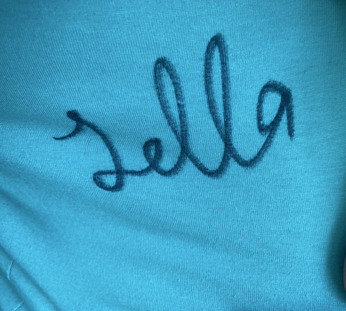 thereal_vernn's tweet photo. gusto ko lang ipagyabang wahahaha

 Lella signed my TeamJoaquin’s tshirt 😭💞 https://t.co/iThOyya0tK