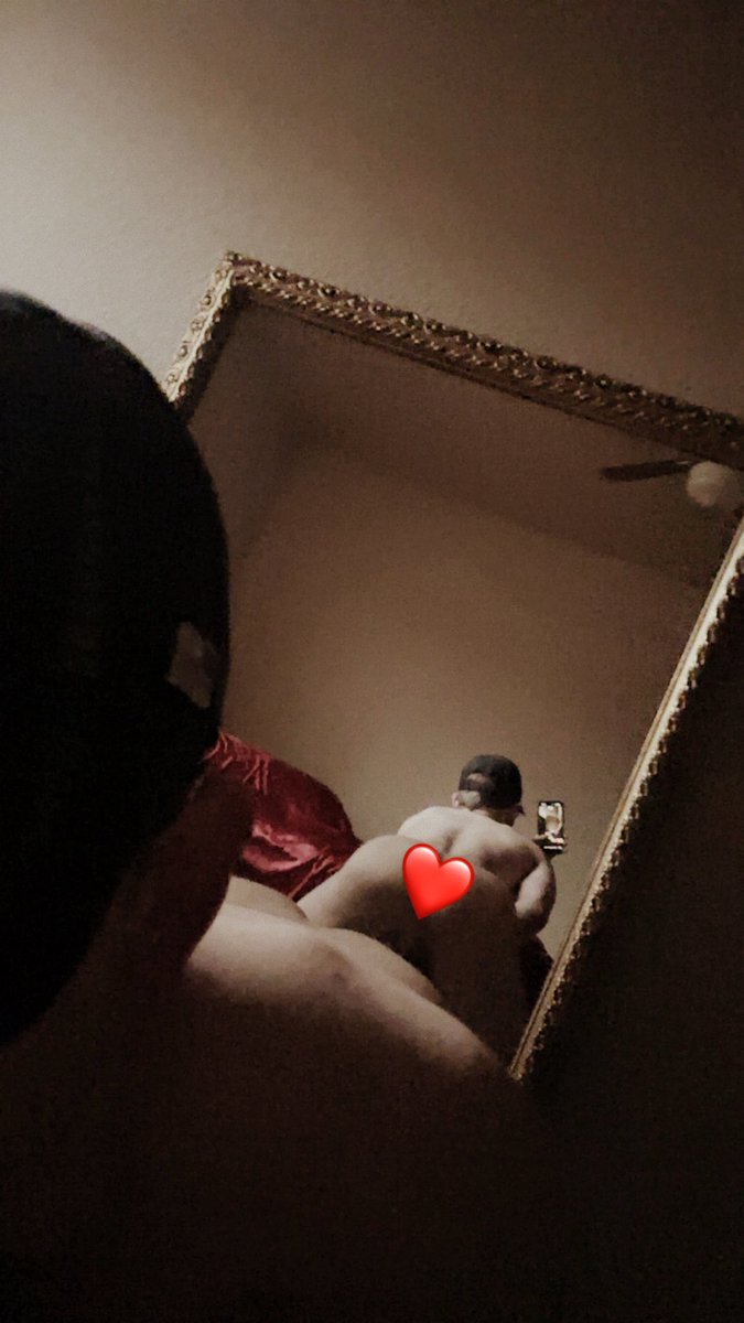 thedarkseducer's tweet photo. Let’s do it doggy style 😈 Cum here to see the complete cake 👉🏻https://t.co/P4ePYt5flM ❤️ https://t.co/kR7XGSA5hq