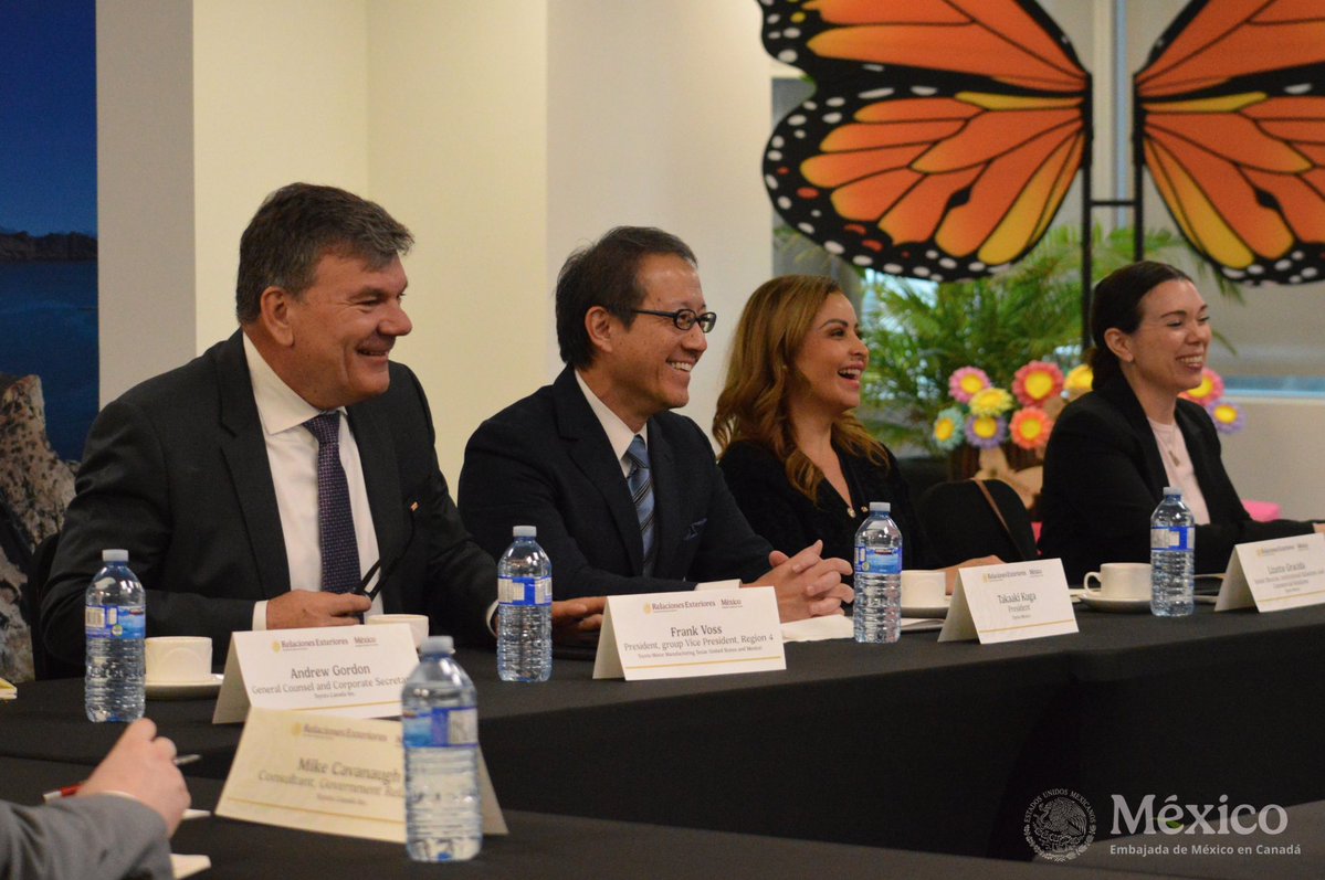 Carlos Joaquín tweet media