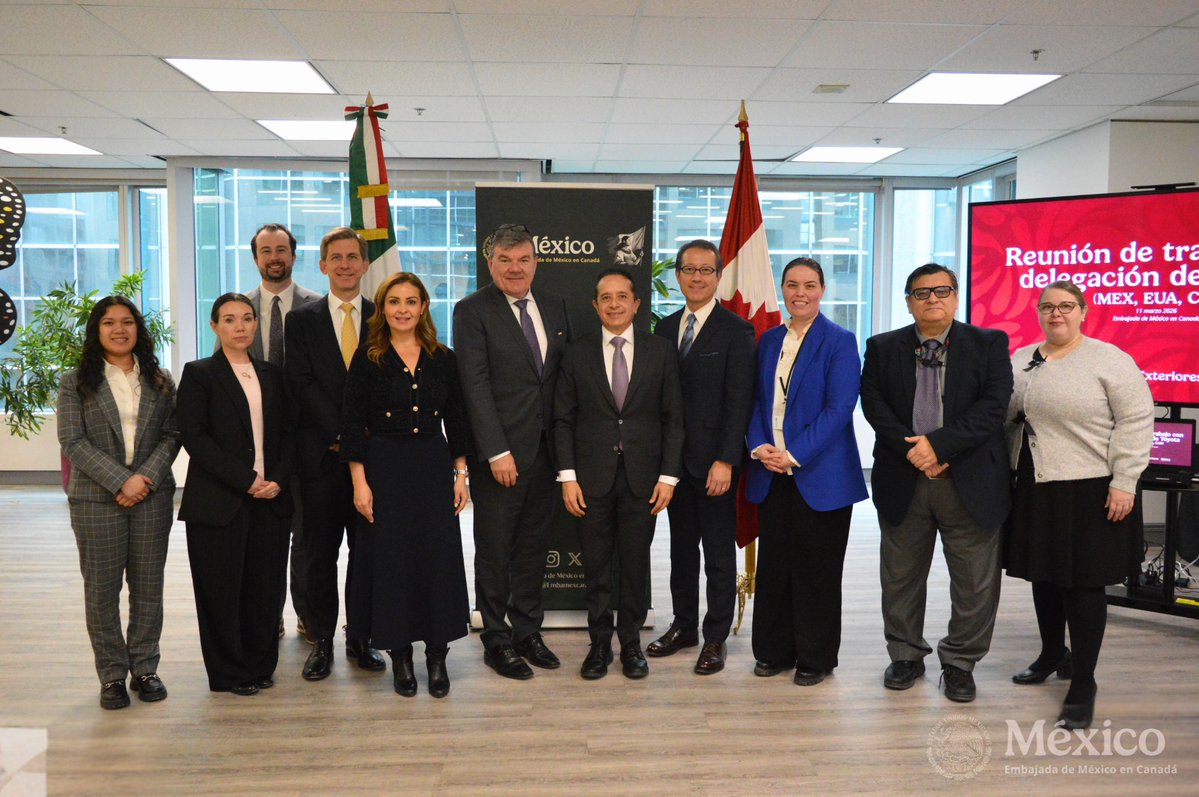 Carlos Joaquín tweet media