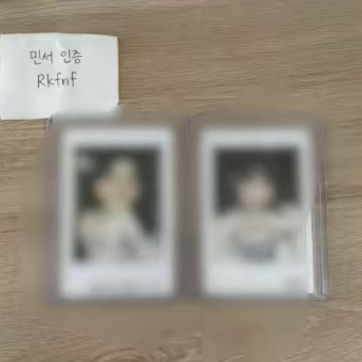 Mintccy0808's tweet photo. ⚠️KOREA SCAMMER WARNING⚠️

이름/Name 변성엽

He has Polaroid and many rare cards，If you see them, please don't buy them. Please make sure to pay attention his name when trading.

키키 양도 Kiiikiii 지유 수이 이솔 하음 키야 미공포 역조공 사녹 공방 포카 poca 싸인 폴라 https://t.co/nH6X3ilm81