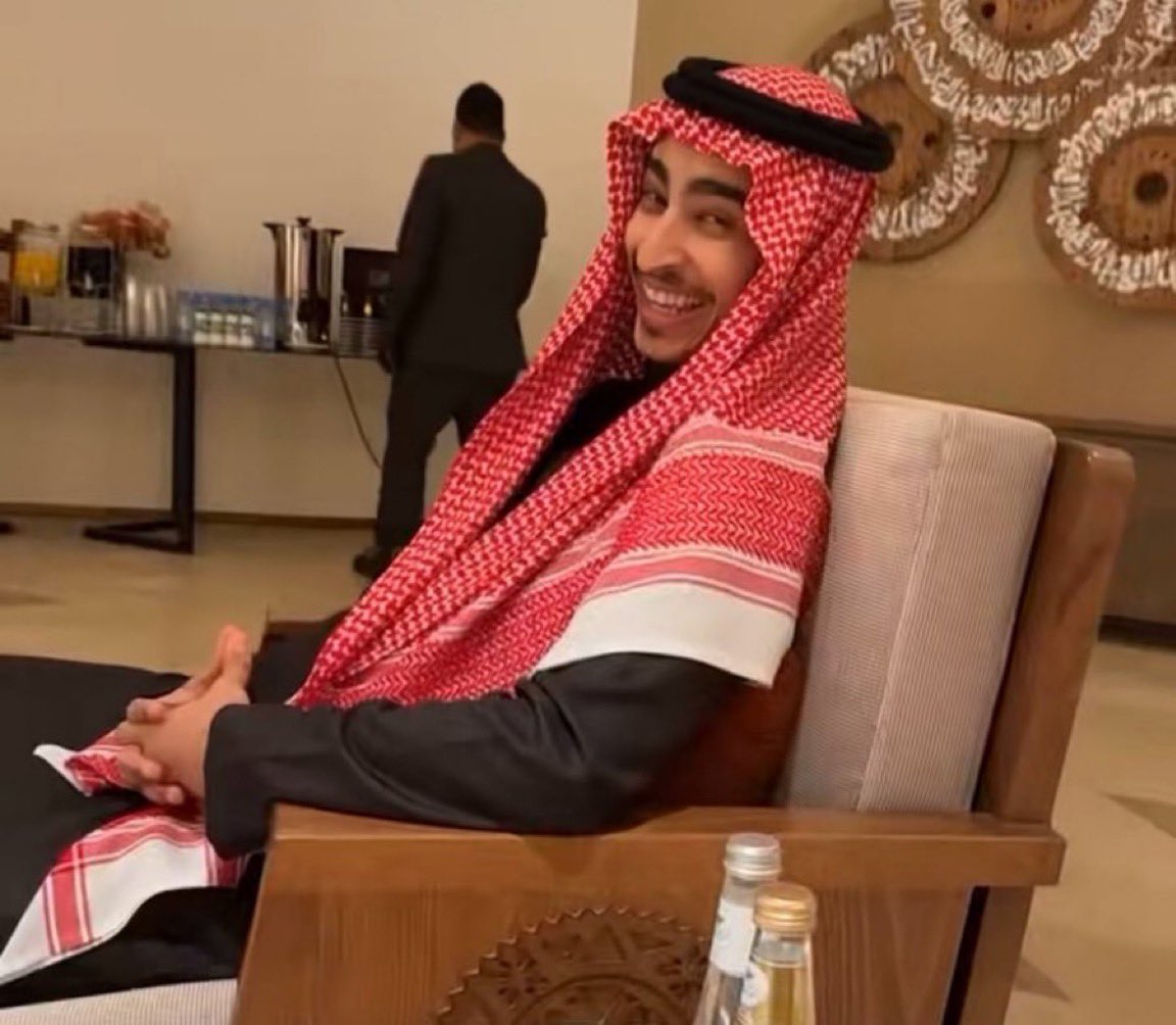 yaaaayll's tweet photo. اللي مجنن مزنه https://t.co/2Meoy7hl5g