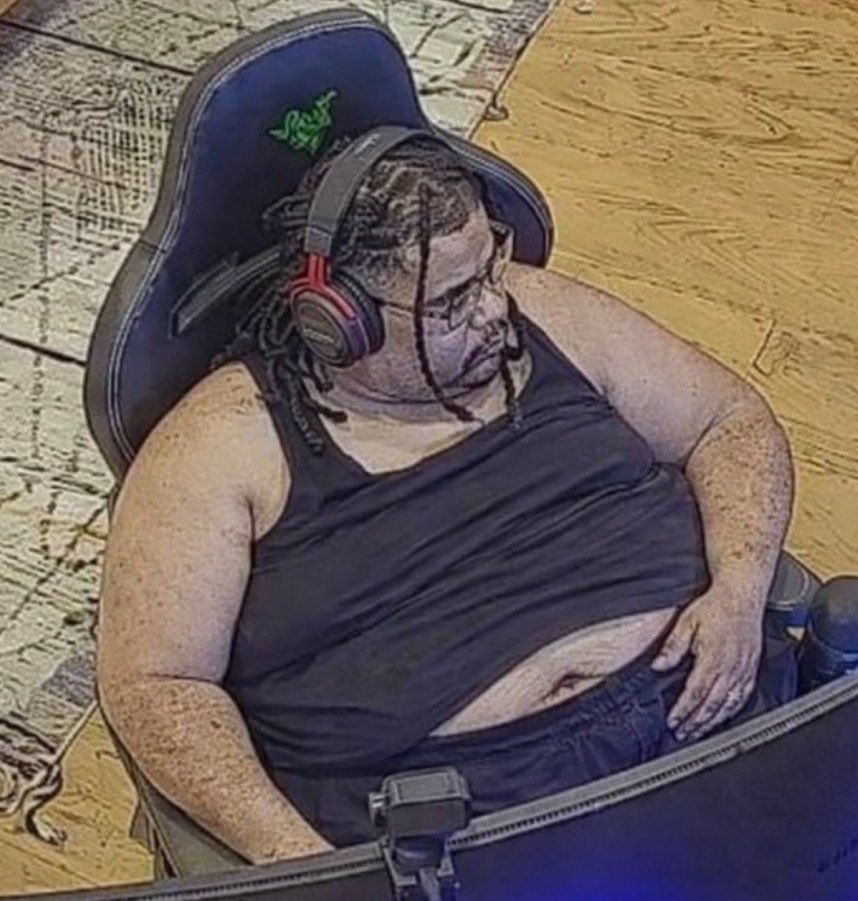 Tom wesker. tweet media