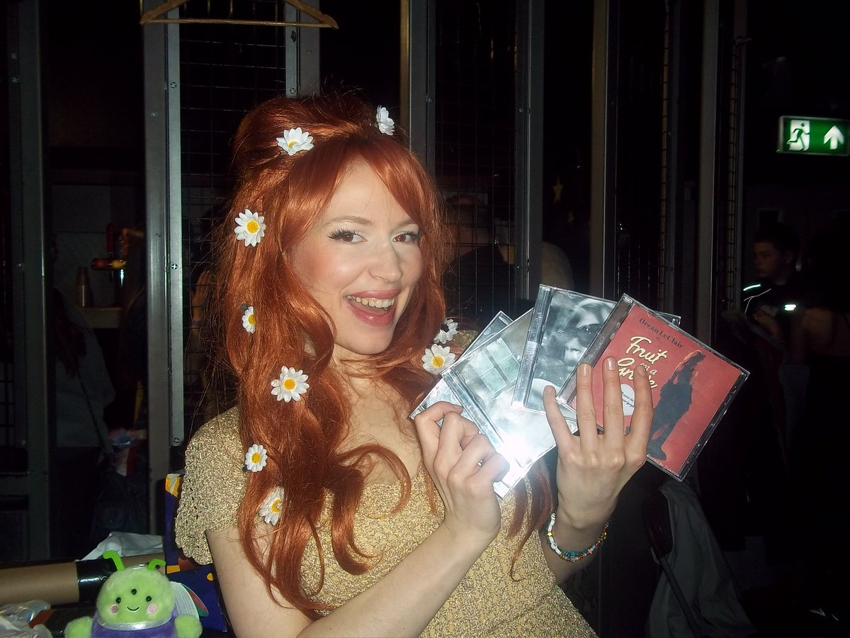 chloe💌 tweet media