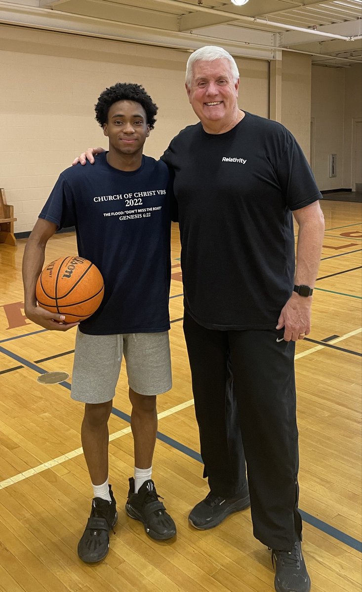 StowBoysHoops's tweet photo. During my workout at the Nat yesterday, I ran into Stow 🏀 alum @Titus_bask working on his game! It’s spring break and T4 is already in the gym getting ready for his senior year at @BW_mbasketball!! Had lunch with him today. Great to connect with former players!
#Bulldogs4Life https://t.co/1gnEjsD7BH