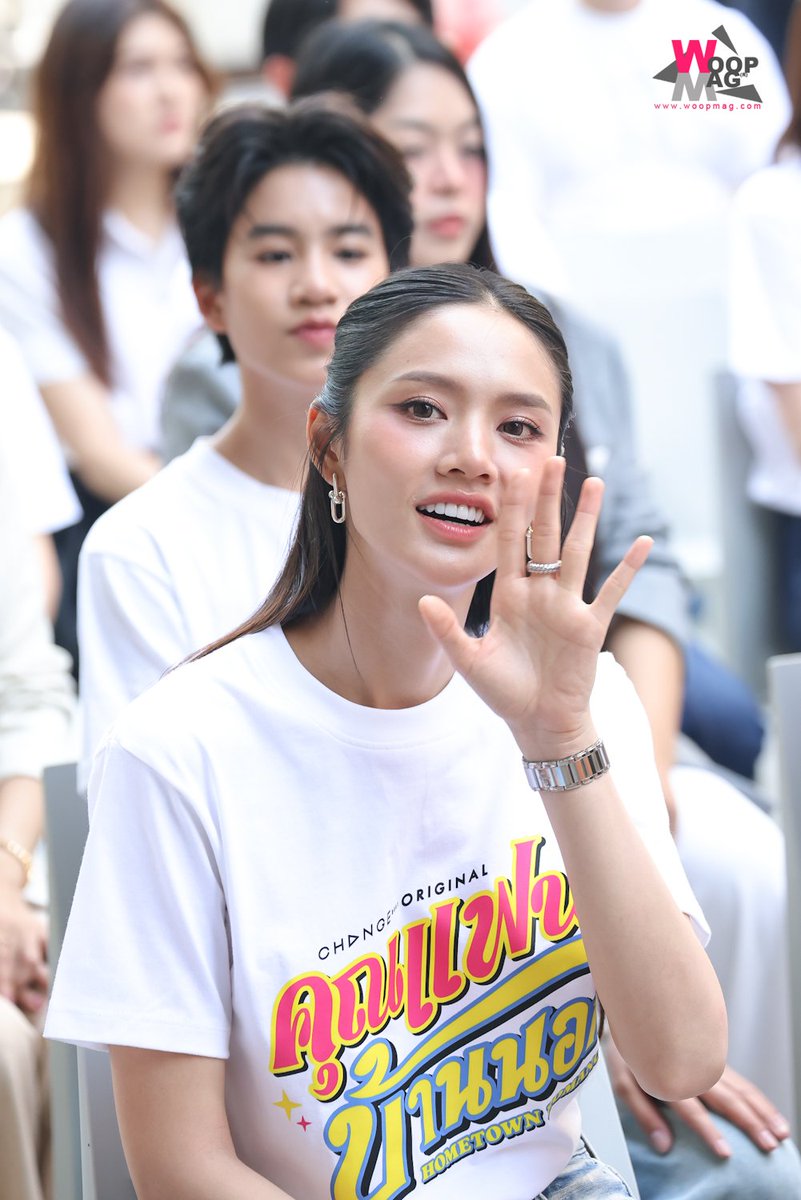 woopmag's tweet photo. "ลูกหมี ปัญญาพัชร" ในงานพิธี ' #บวงสรวงคุณแฟนบ้านนอก '

Worship Hometown Romance
#LMSY #ลูกหมีซอนญ่า
#LookmheePunyapat https://t.co/Fle6wk6J9F