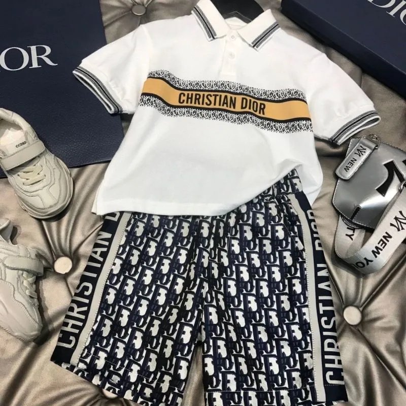 Carolyn680011's tweet image. 🥰Reps Designer Kids Fashion Short Sleeve Polo Shirt Shorts Two Piece Set

💰💕Price: US$21.06👉is.gd/Tqip0b😘Style: Fashion
#twopieceset #dior #fashion #repsclothing #onlineshopping