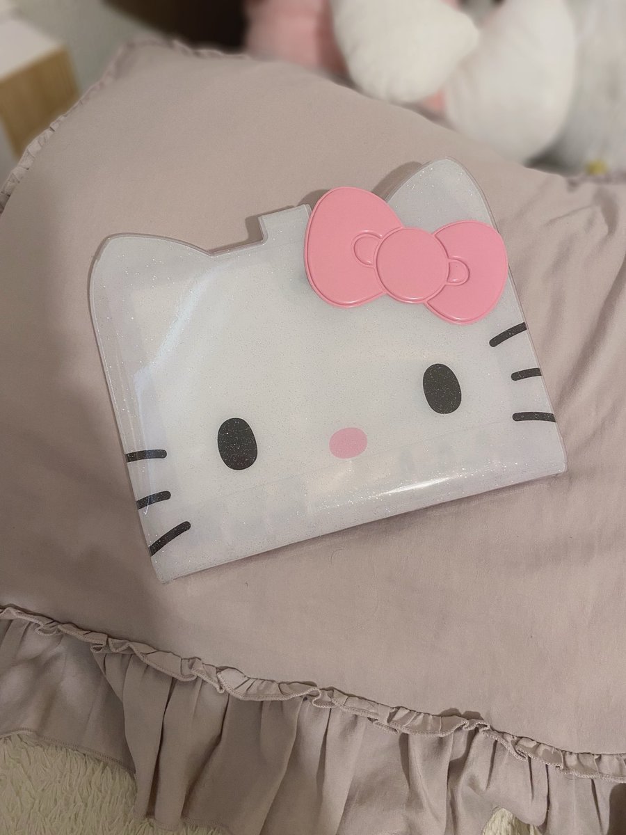 𝔂𝓾𝓷𝓪 tweet media