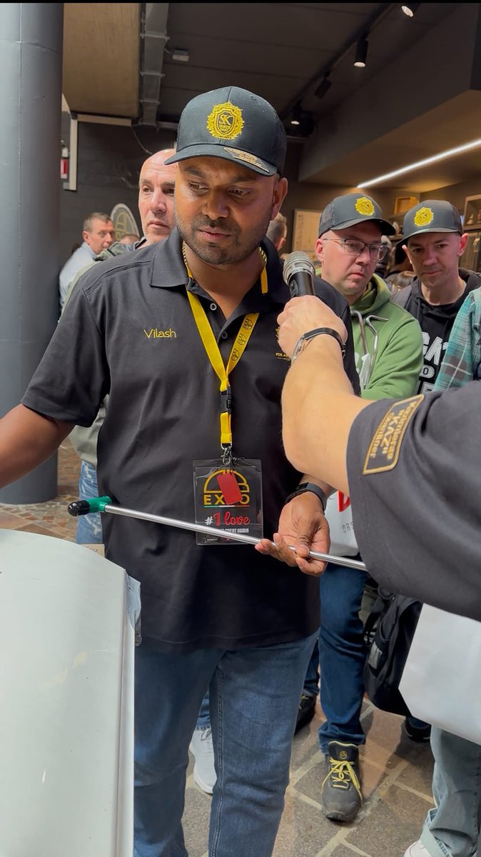 stanlinertools's tweet photo. Tools and education — the perfect combination!🔥💪
Less than 10 days to go! We look forward to seeing you at DB EXPO 2026 in Erba, Italy (March 20–21).

#DBExpo2026 #PaintlessDentRepair #PDRLife #ToolDemo #DentTools #MeetTheCrew #PDRCommunity #LimitedStock #PDRTools #LiveDemo https://t.co/97r5VWetet