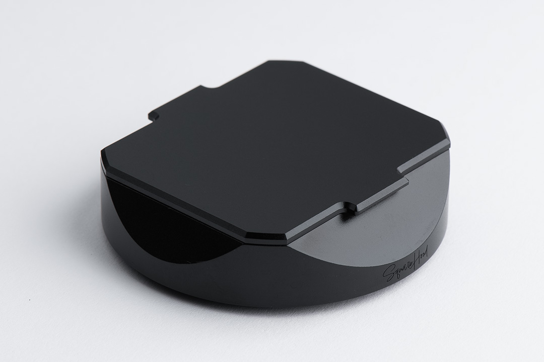 次回2026年4月中旬入荷見込分
予約注文受付中

スクエアフード Sony RX1R III専用 角型フード

詳しくはオリエンタルホビーサイトにて
oriental-hobbies.com/fs/camera/9990…

#squarehood　#レンズフード