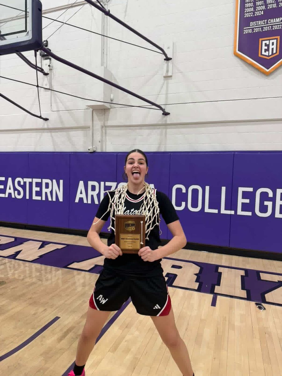 MatadorsWBB's tweet photo. REGION 1 CHAMPS! 🏆
Lady Matadors end the #1 team in the Country’s 29 game win streak, to claim the Region 1 title and an automatic bid in the NJCAA Tournament! 🥇
Go Lady Matadors! 🩵❤️
#AWCBasketball #MatadorNation
#EarnedUnderTheSun #Region1Champs https://t.co/CL3CiYxENq