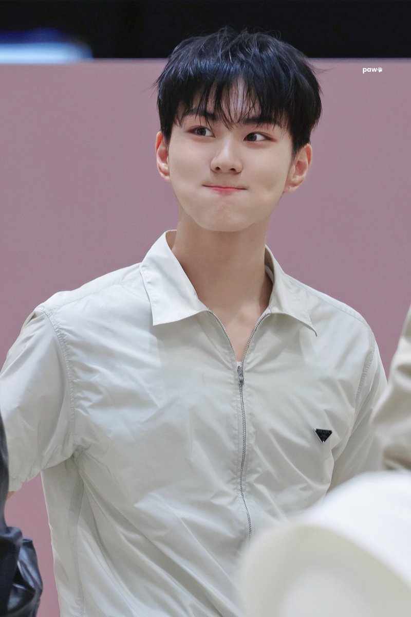 260312 프라다

#엔하이픈 #ENHYPEN 
#정원 #JUNGWON #ジョンウォン