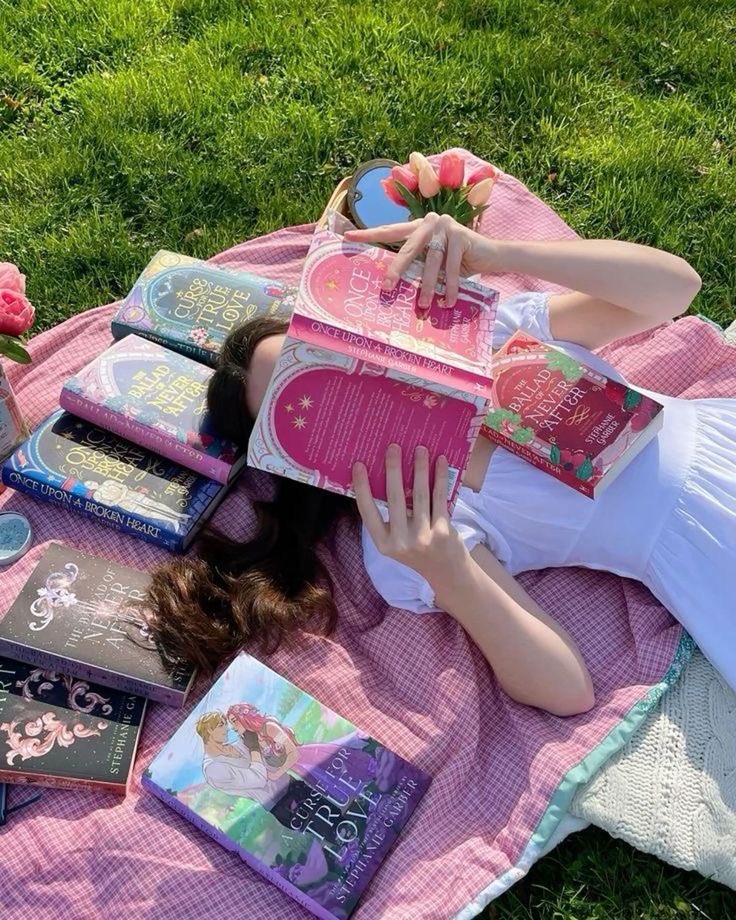 ladybadgal's tweet photo. ⠀⠀ ˖ ࣪♡ ⋮ livros lidos em 2026
⠀ ⠀⠀ ⠀— a thread 📖 ✦

tentando vencer a ressaca literária… https://t.co/FjSsWalUZ0