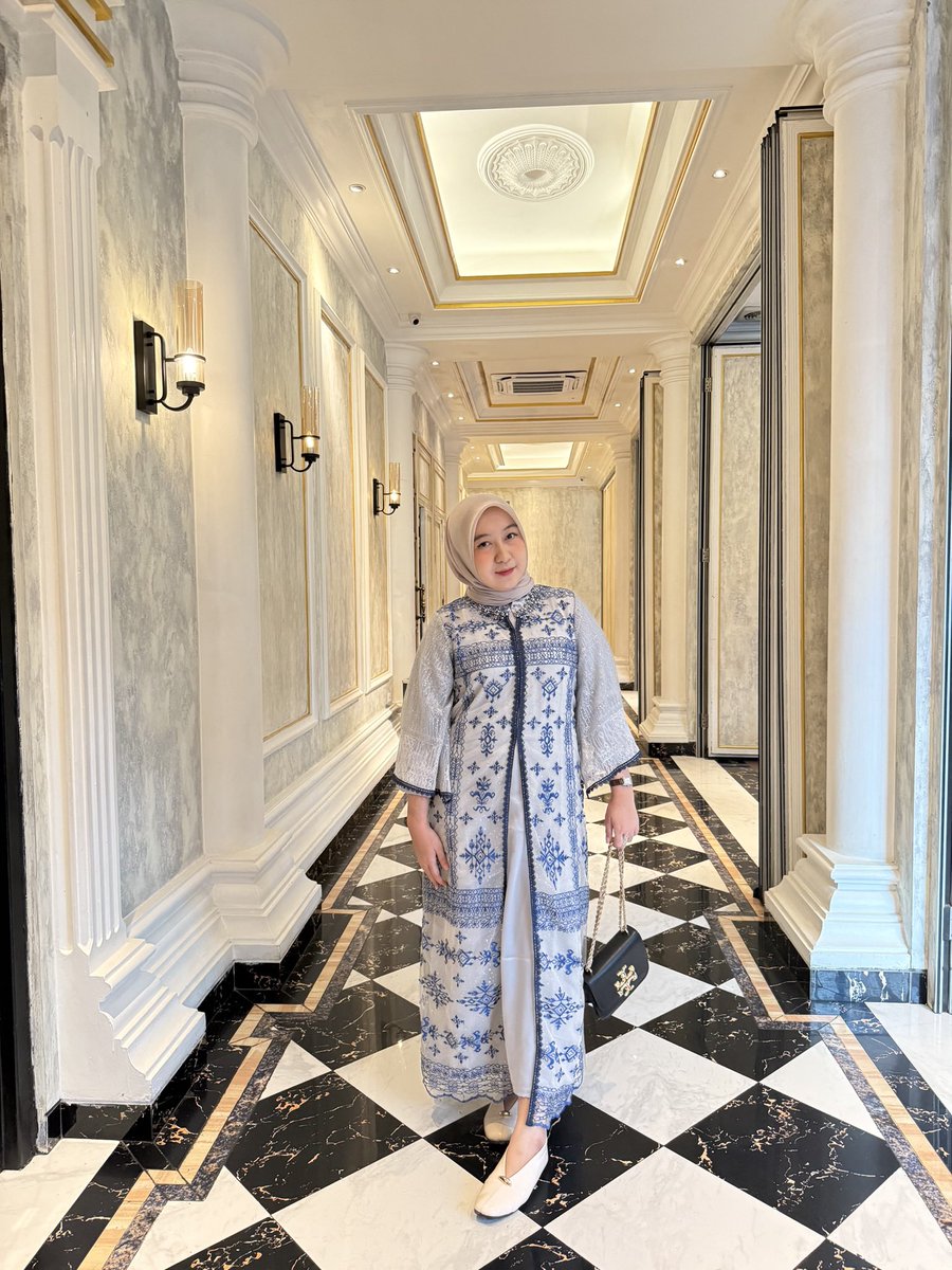 juliy 🐾 tweet media