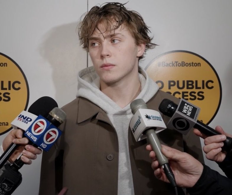 amelia² tweet media