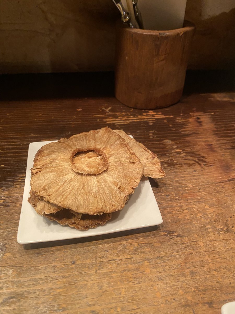 suposuponn's tweet photo. ホコンが美味しすぎて絶句。
グアテマラの料理。緑ホオズキを使っていて酸味もあり美味すぎました。

日本で他に食べられる所あるのかな‥

ラム🥃のお勉強＠西麻布

バーなのにお料理がおいしすぎて爆食しておりました…😂 https://t.co/Whwk32bRvc