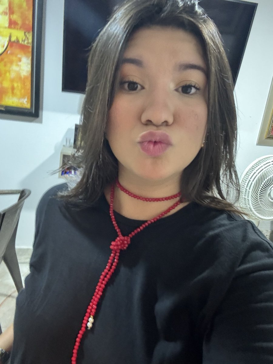 BettysMon's tweet photo. 😍 https://t.co/9wxliirjkT