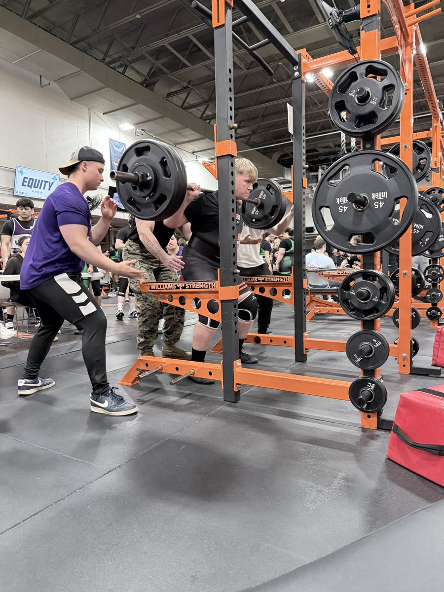 BeattieBo2028's tweet photo. Big night at @IHSPLA Regionals with @McHenryStrength
405 Squat
255 Bench
440 Deadlift
PRs across the board.
Thankful for the coaches and teammates who make the weight room what it is. The work we put in there shows up everywhere. ๐ช
#StrengthMatters #Powerlifting #workwins https://t.co/DCOyw9wpKr