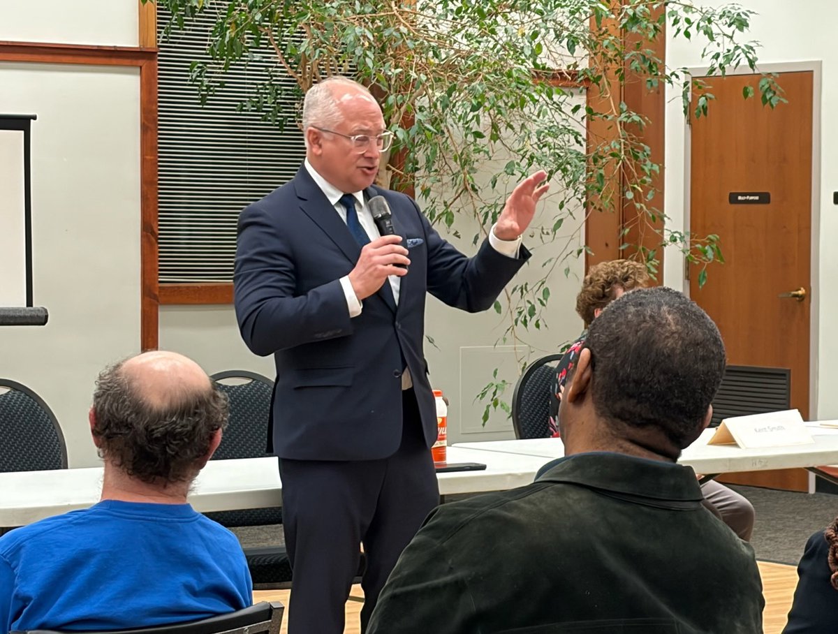 Kent Smith tweet media