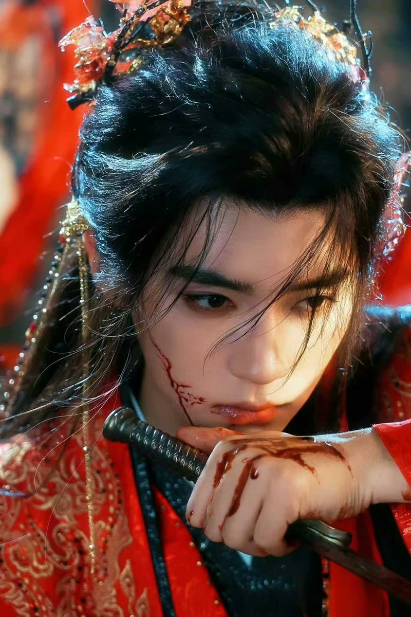 XuKai_Soso0305's tweet photo. my dear demon leader Mu Qingyan ❤️

i’m so happy i watched this drama and got to know #ZhouYiran 

he really brought this character to life with all of his crazy, madman, clingy, manipulative, die for you ways and made us all fall in love ❤️

looking forward to all his future works and hope he has more opportunities to play a crazy madman bc he’s just too good at it!

#GenerationToGenaration