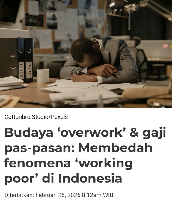 MikaelDewabrata's tweet photo. Kita udah kerja keras, tapi merasa susah. Kerja mati-matian tidak menjamin mobilitas vertikal, melainkan hanya untuk survival."

Fenomena ini punya nama: working poor.  

Ada tiga hal yang saya tangkap dari tulisan / podcast ini:  

- Jka kelompok pekerja usia produktif saat ini gagal akumulasi kekayaan , Indonesia tidak akan memanen “bonus demografi”, melainkan justru bakal menghadapi pada “bencana demografi”.
- Slow-living kembali ke desa hanyalah ilusi belaka
- Desa tidak lagi memiliki mesin ekonomi yang memadai akibat menyusutnya lahan pertanian dan terbatasnya lapangan kerja non-pertanian.

Tulisan dari @ConversationIDN