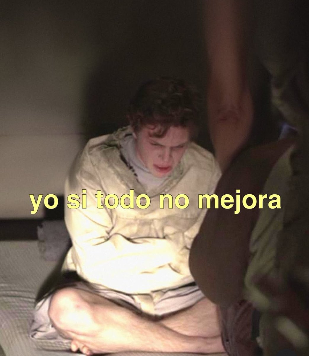 triste y con ganas de morirme ☹︎ (@cxrrly) on Twitter photo 