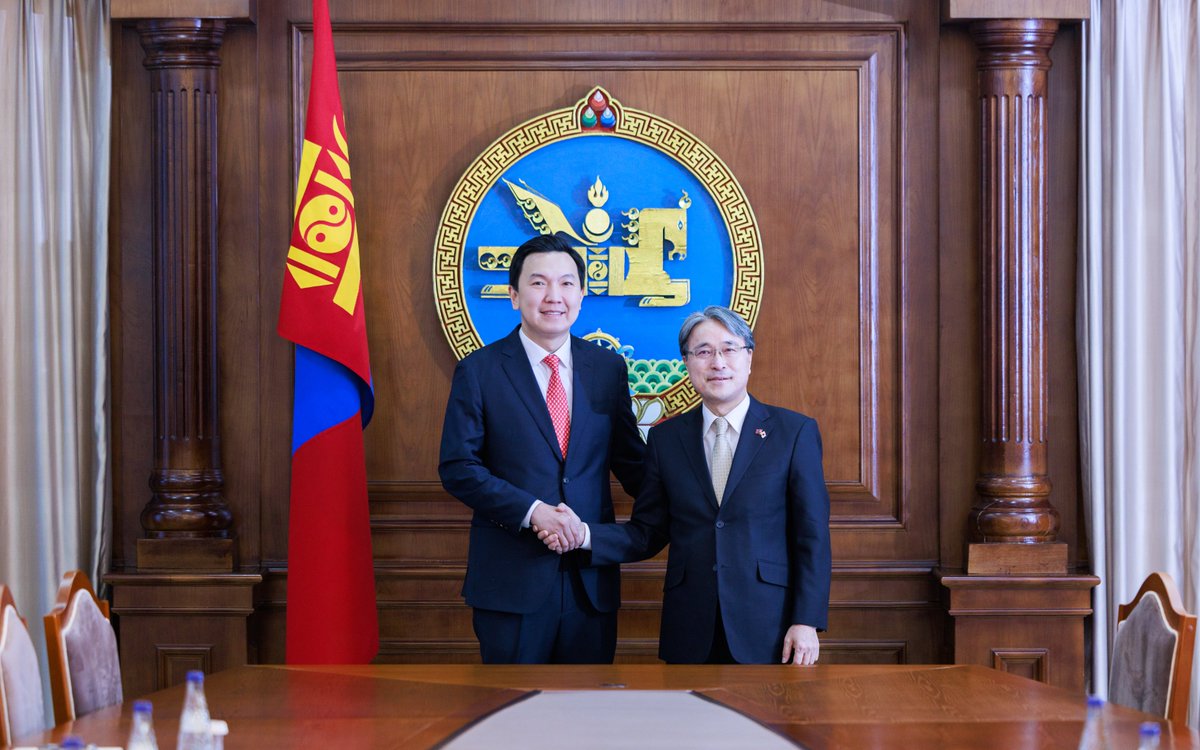 Японы Элчин Сайдын Яам tweet media