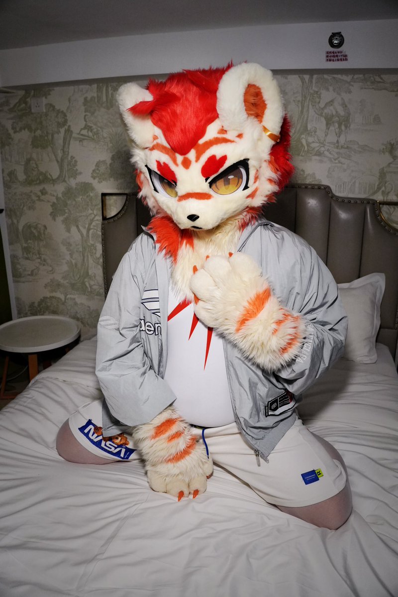 梁炎yan tweet media