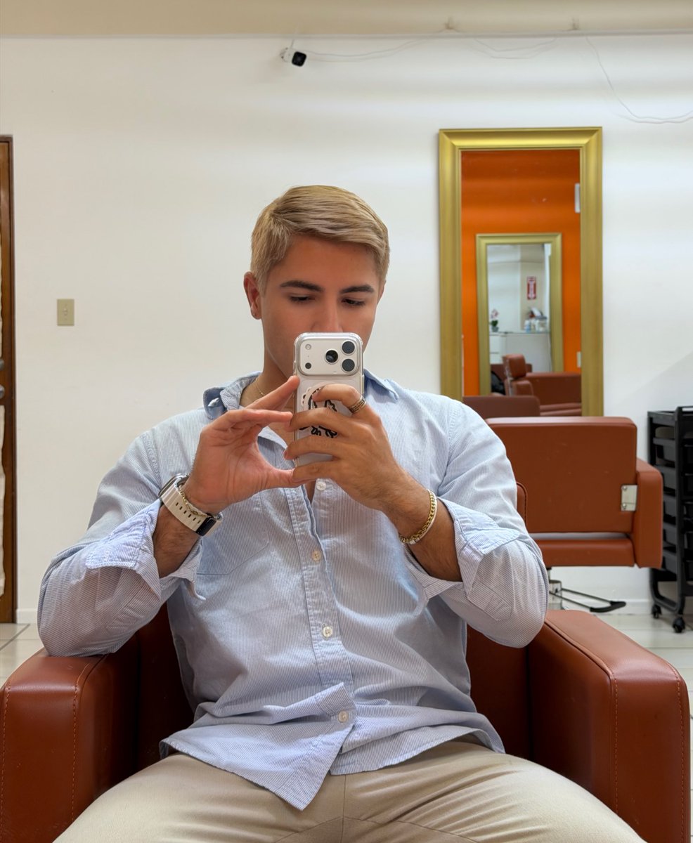 𝙻𝚘𝚠𝚒𝚜 tweet media